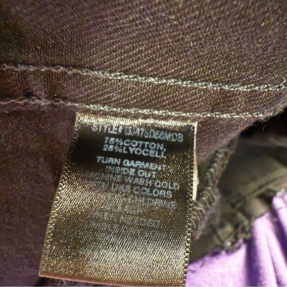 NWT Sanctuary Black Distressed Jean Jacket with Gold Rivets, Size 8 - Picture 10 of 10